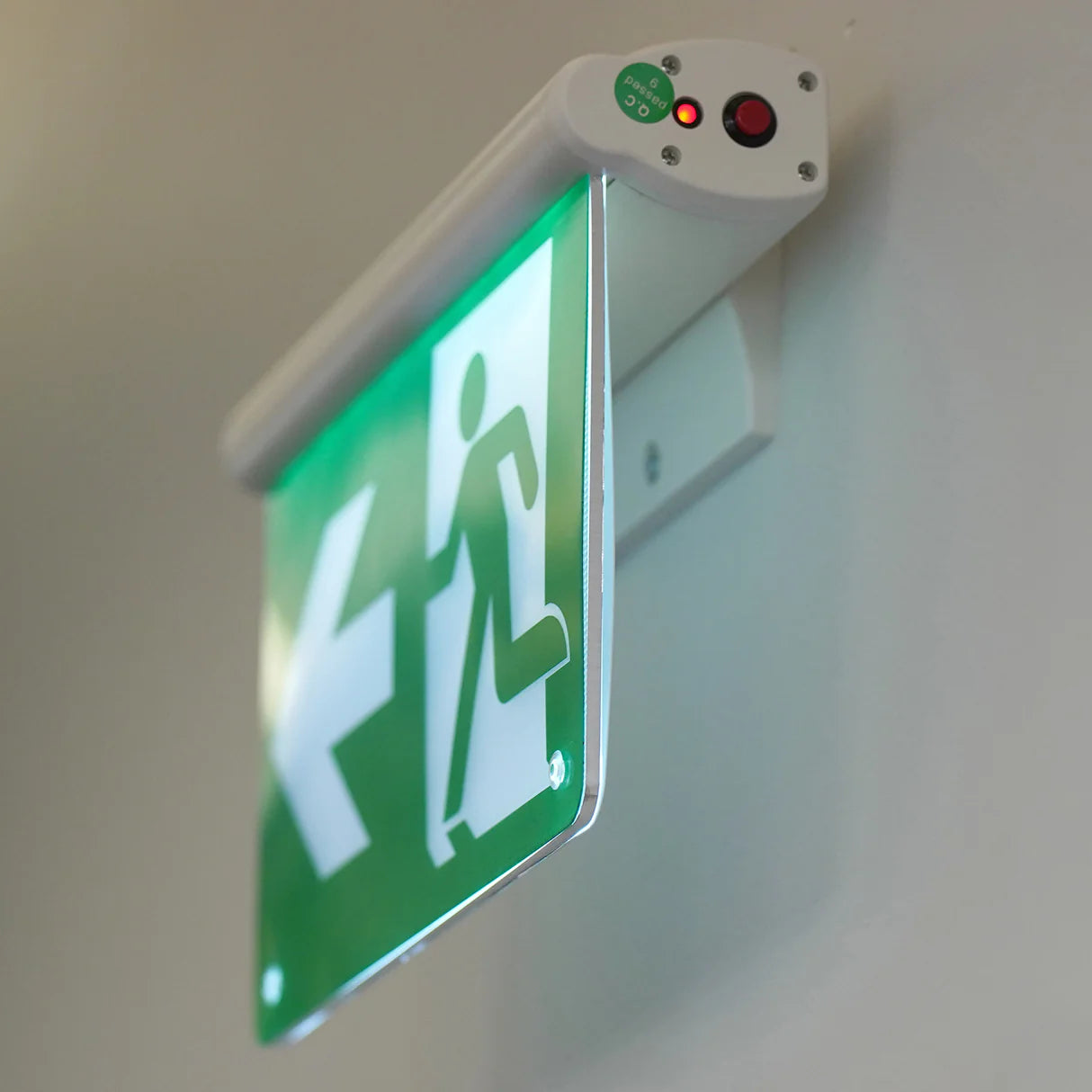 Ortech Oe-G026 2W Led Edge Lit Running Man Exit Sign In 2W 120-347V Ac, All Glass
