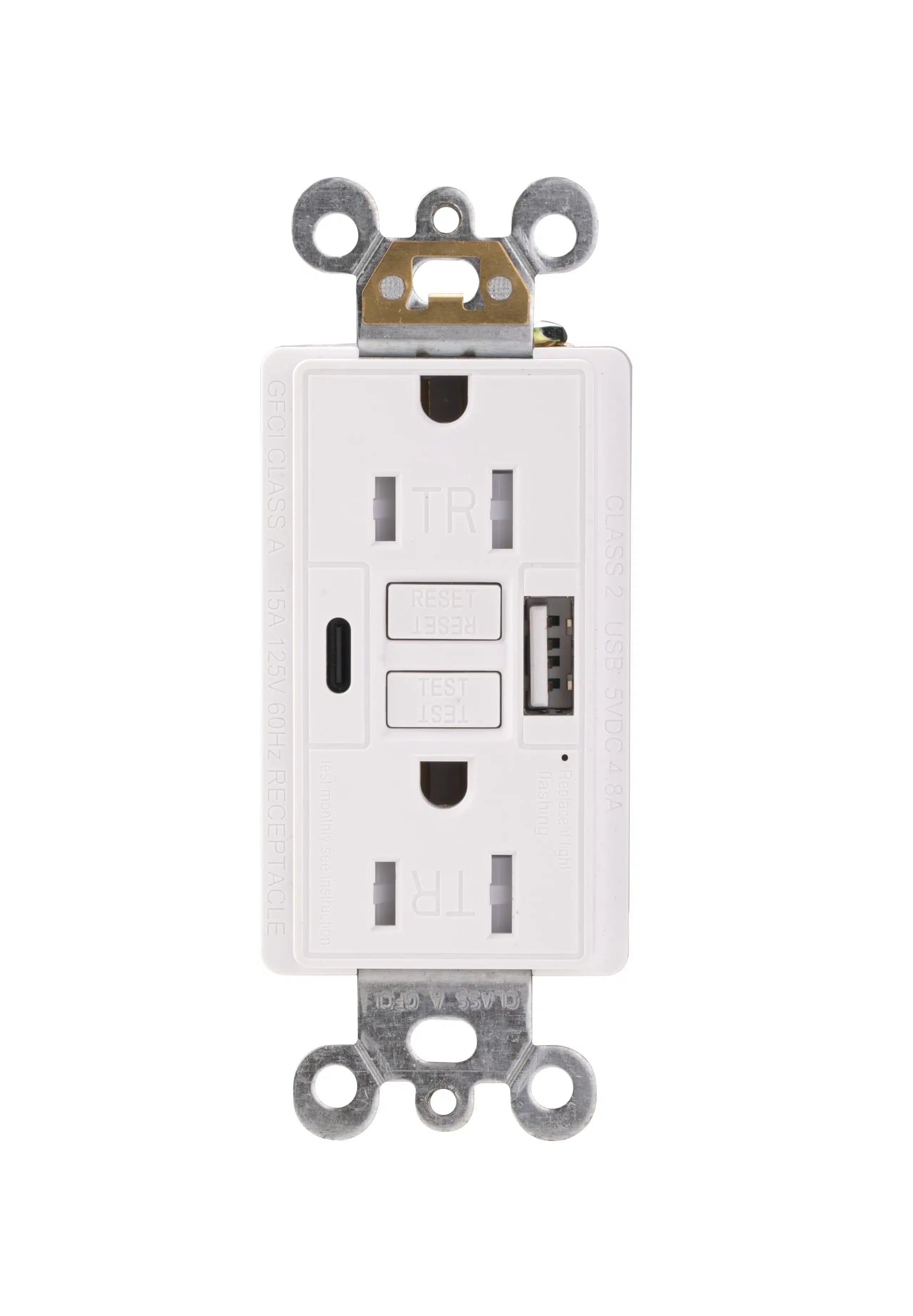 Votatec : 15A GFCI Usb Charger & Duplex Receptacle (TR) Type A+C