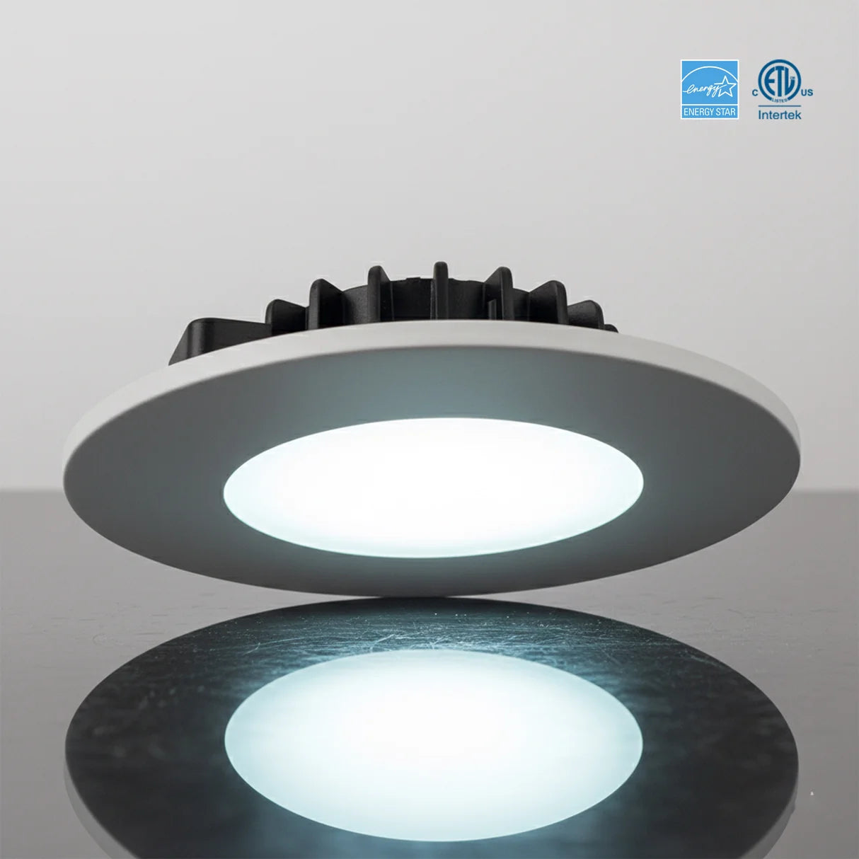4" LED slim downlight with selectable CCT and interchangeable magnetic rings for flexible design and easy customization.